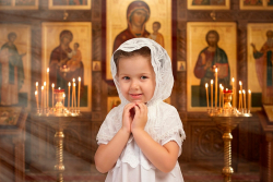 Girl_in_chirch