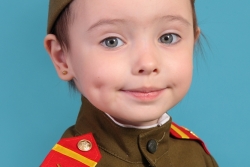 фотосъемка девочка в военной форме