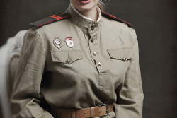 женщина в форме младшего сержанта